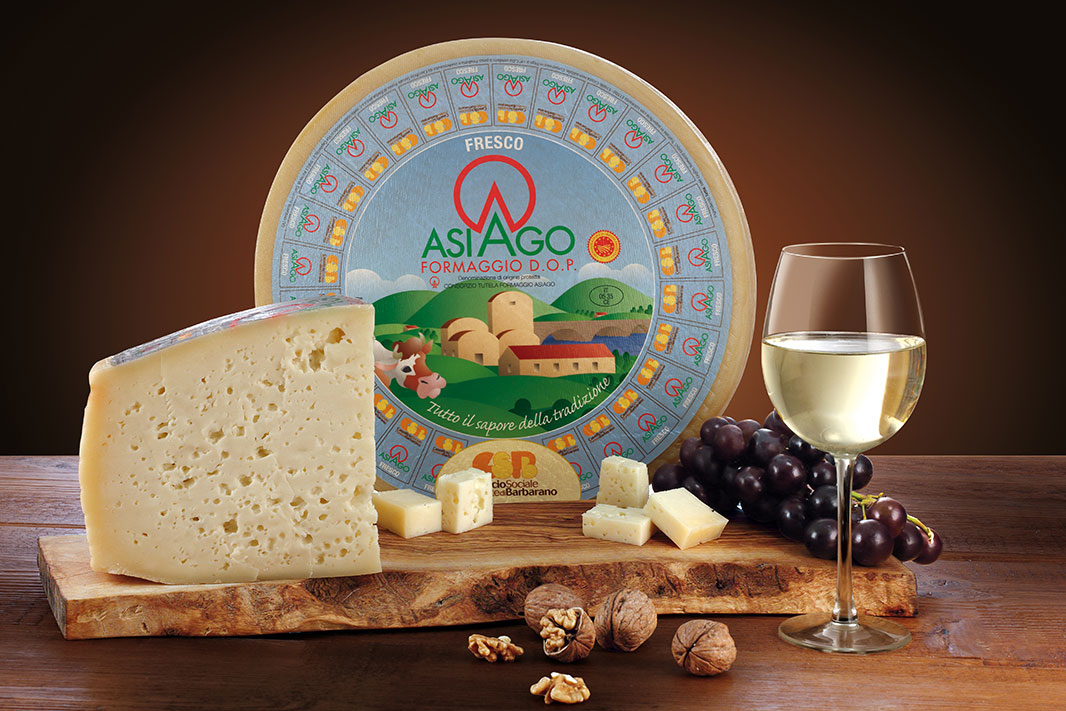 Formaggio Asiago stagionato
